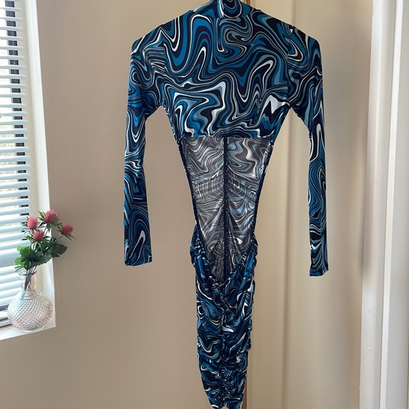 Fashion Nova dress - Picture 4 of 5